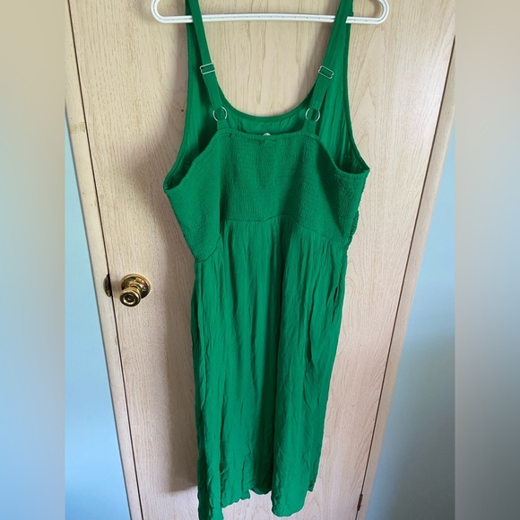 Destination 365 Regular Crinkle Chiffon Crochet Maxi Dress Emerald Green 1X NWT - Picture 5 of 16